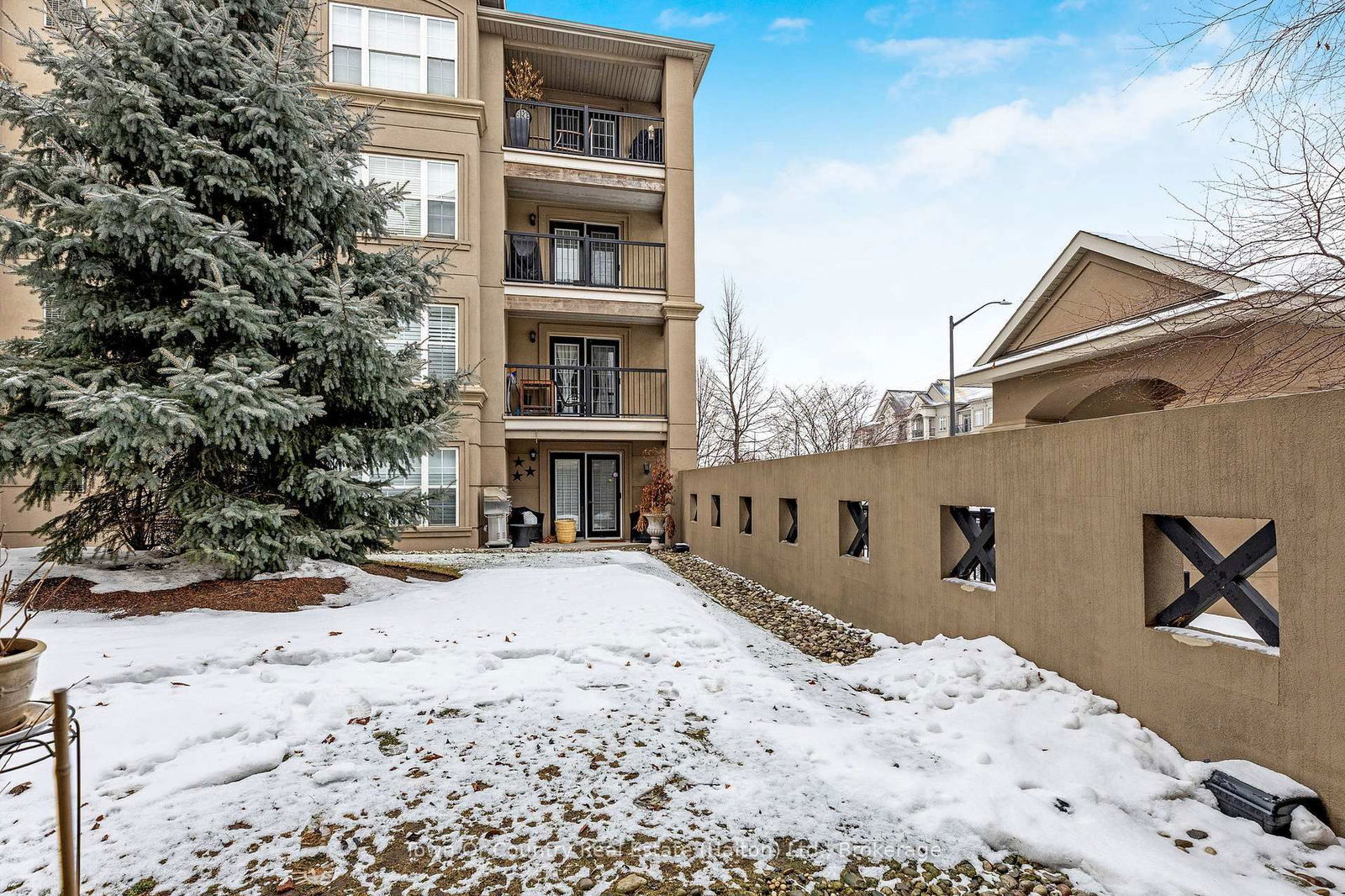 1487 Maple Ave, unit 114 for sale