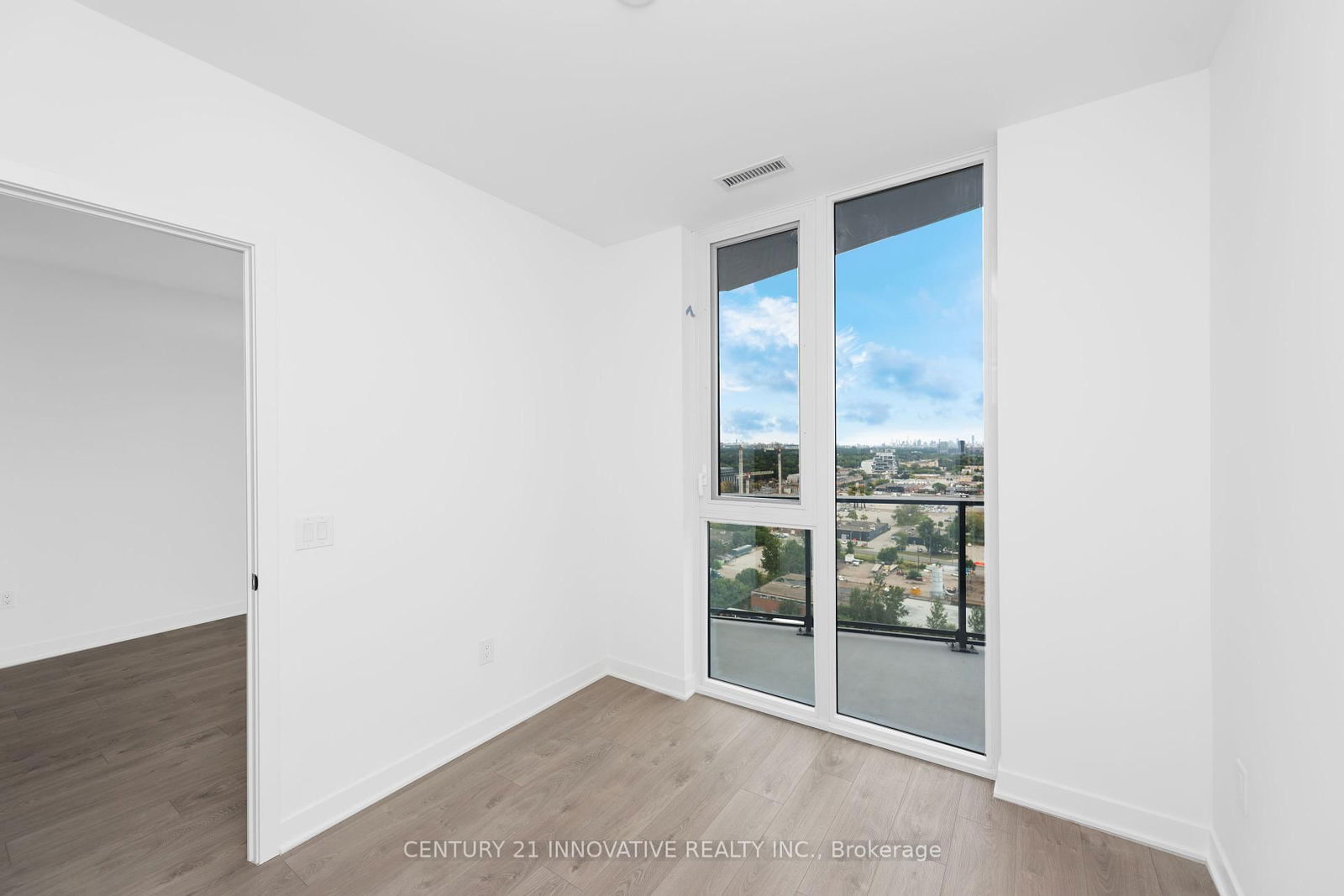 36 Zorra St, unit 1806 for rent