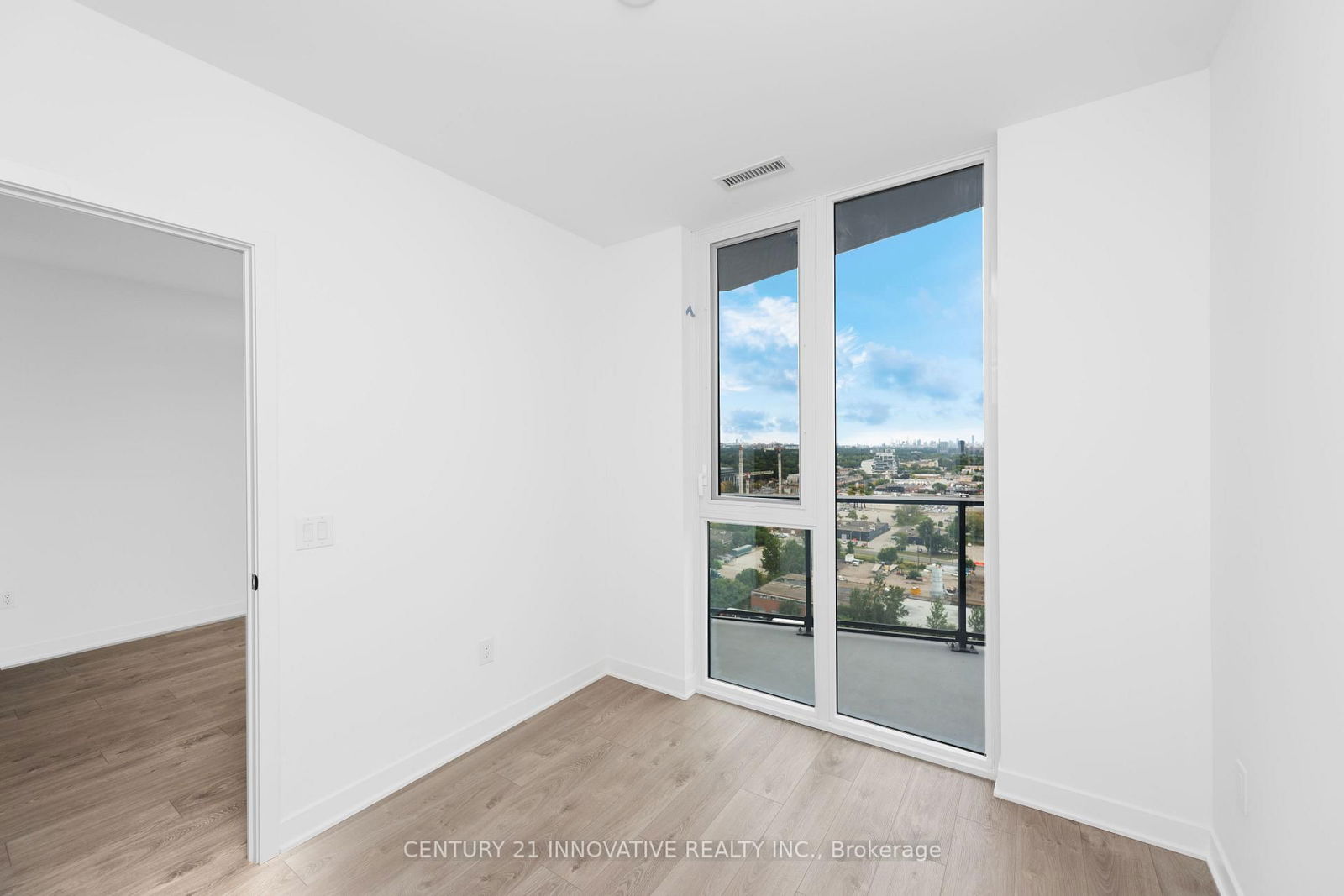 36 Zorra St, unit 1806 for rent