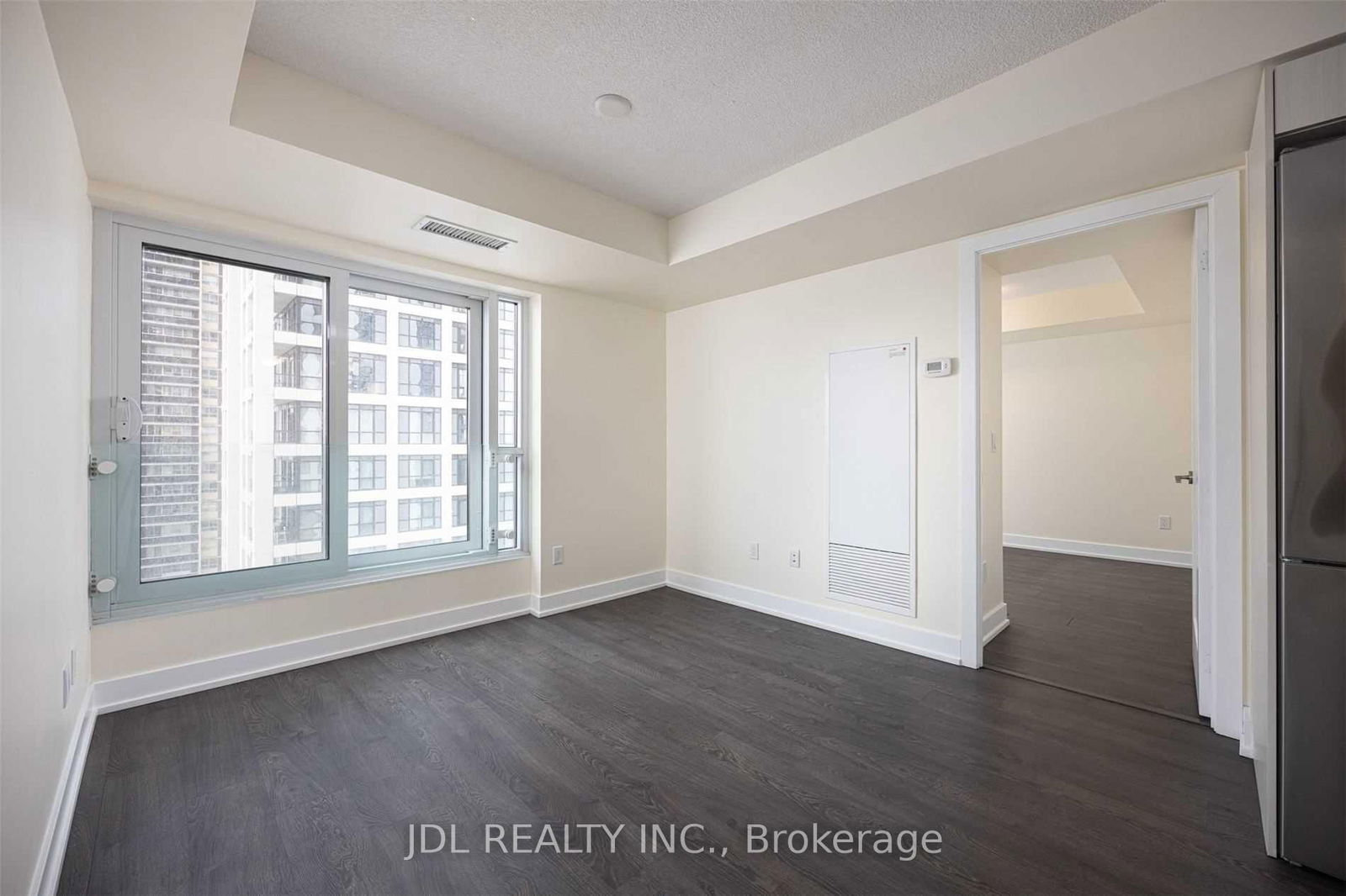 7 Mabelle Ave, unit 1810 for rent