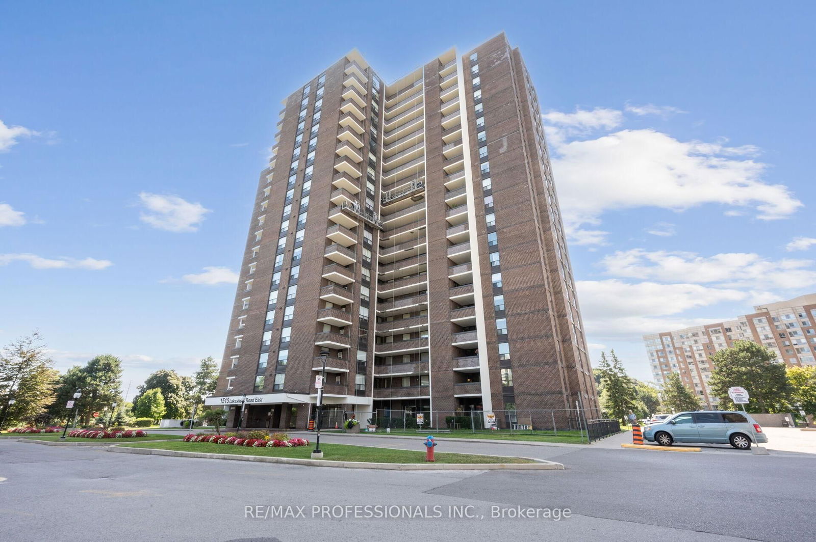 1515 Lakeshore Road East Condos, Mississauga, Toronto