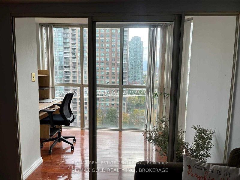 265 Enfield Pl, unit 1110 for rent