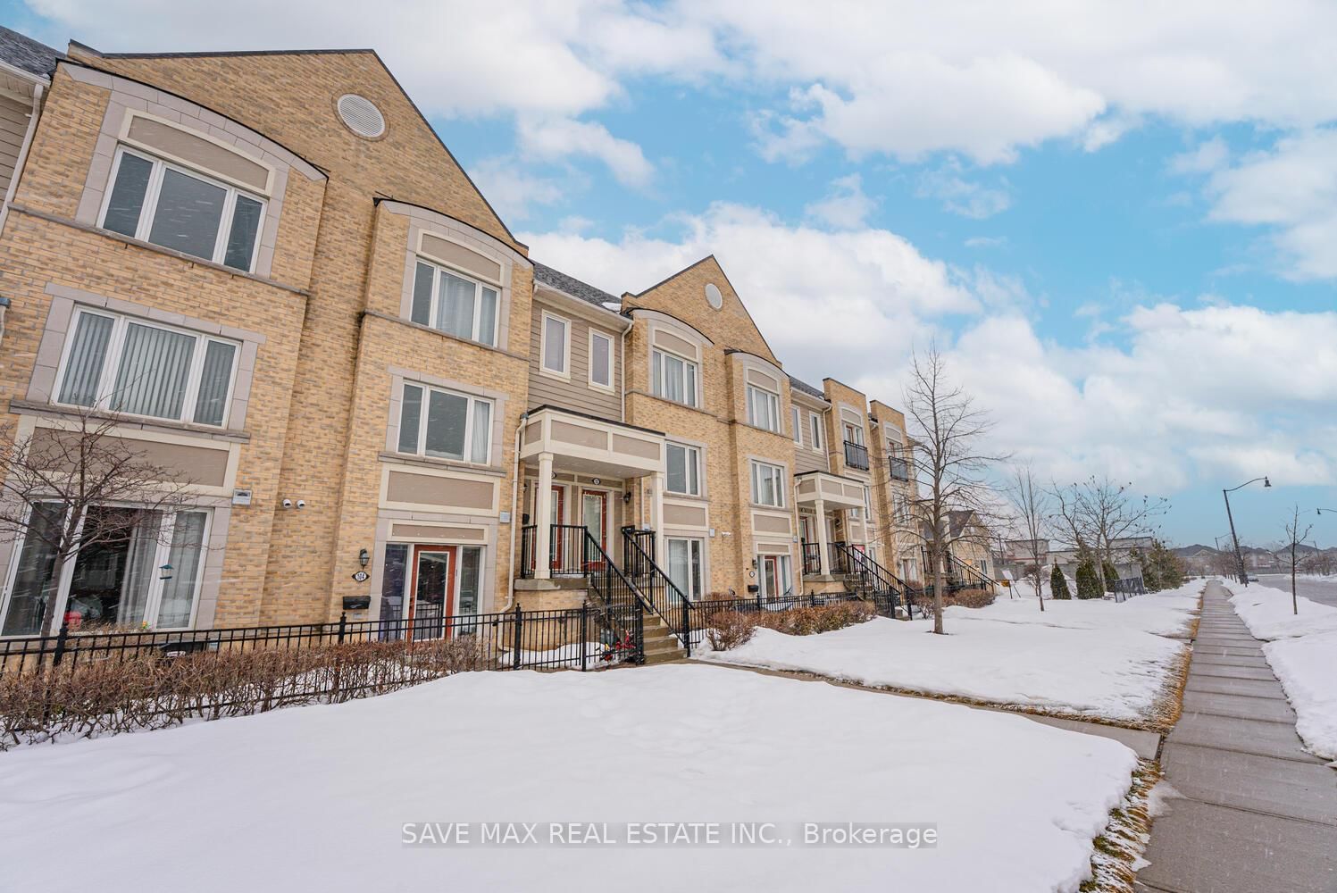 60 Fairwood Circle Townhomes, Brampton, Toronto