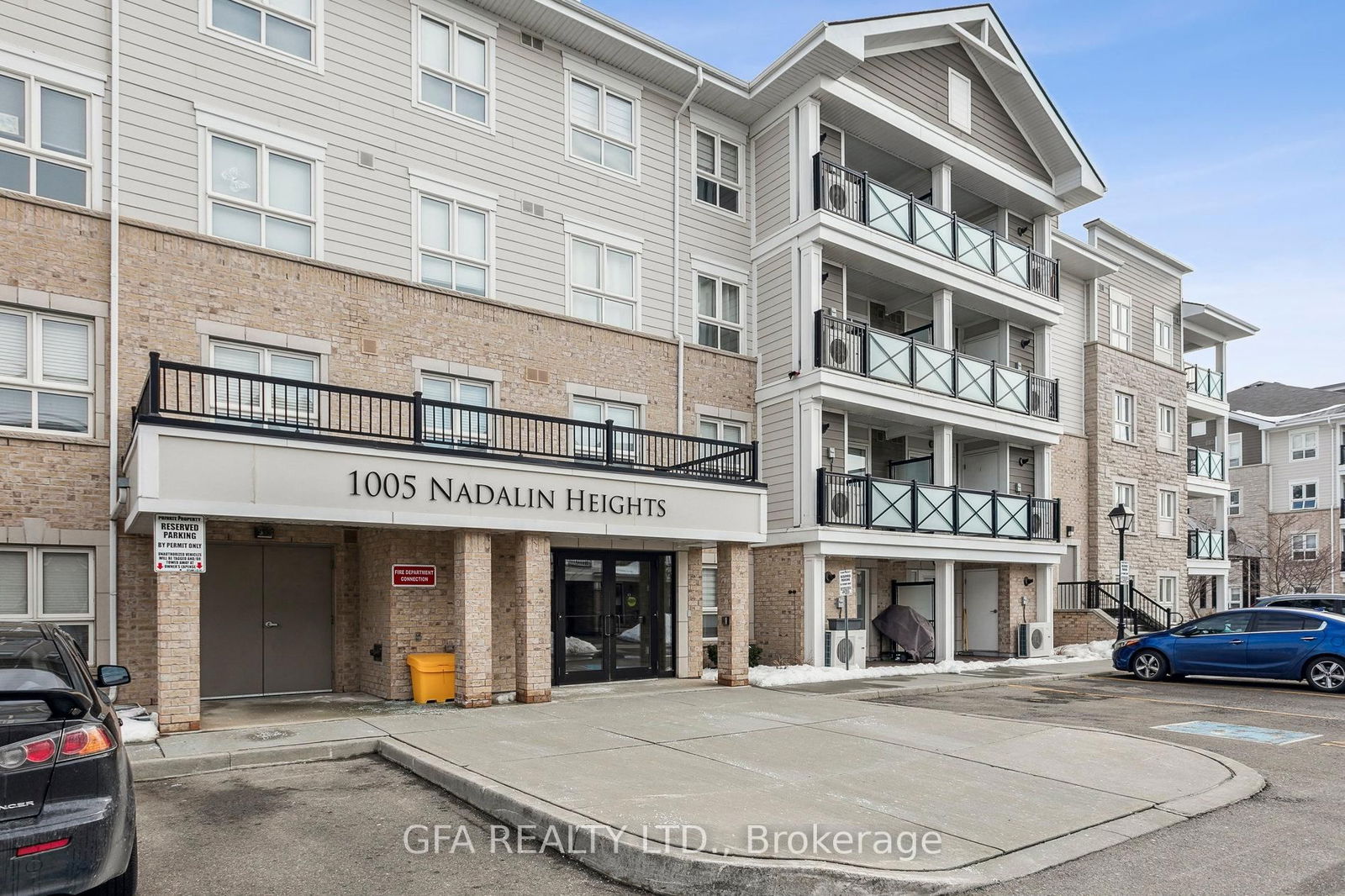 Hawthorne Village Condos, Milton, Toronto