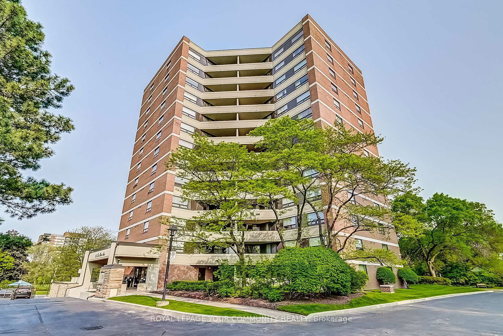 95 La Rose Ave, unit 1004 for sale