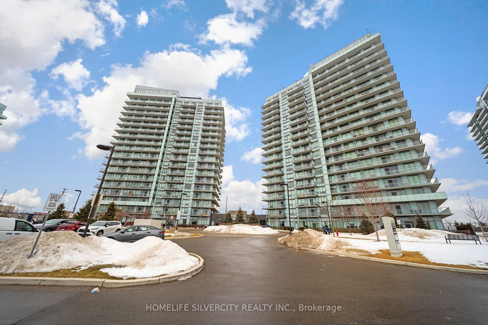 4699 Glen Erin Dr, unit 608 for sale