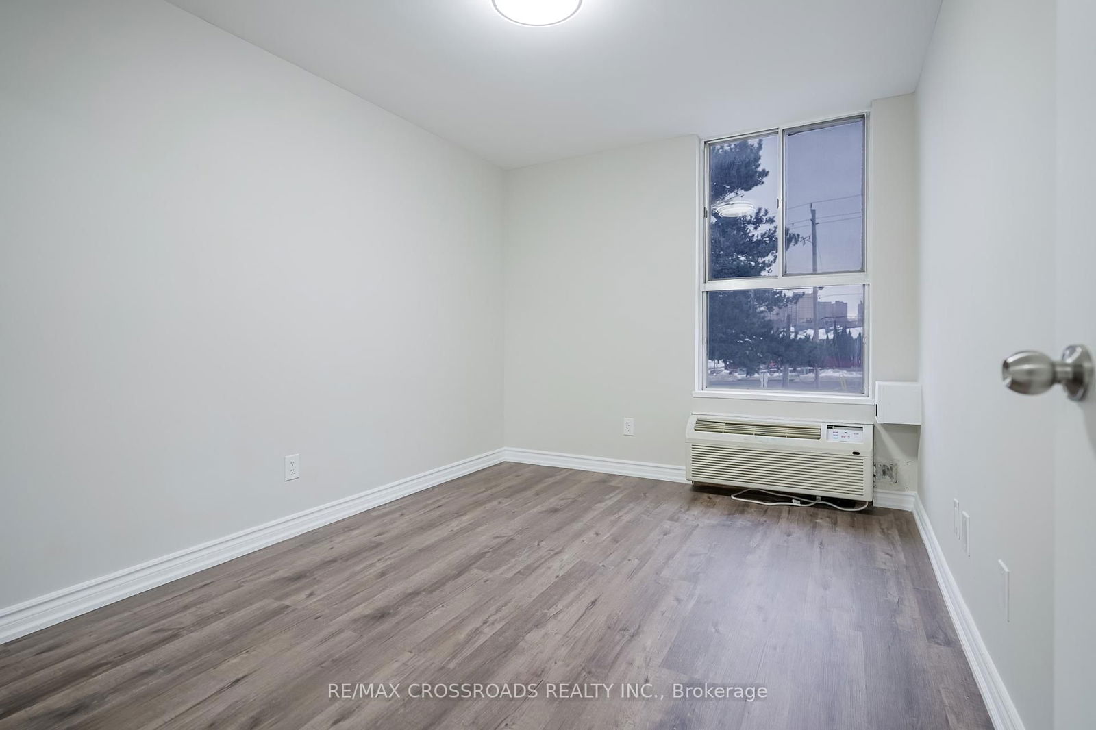 2825 Islington Ave, unit 205 for rent