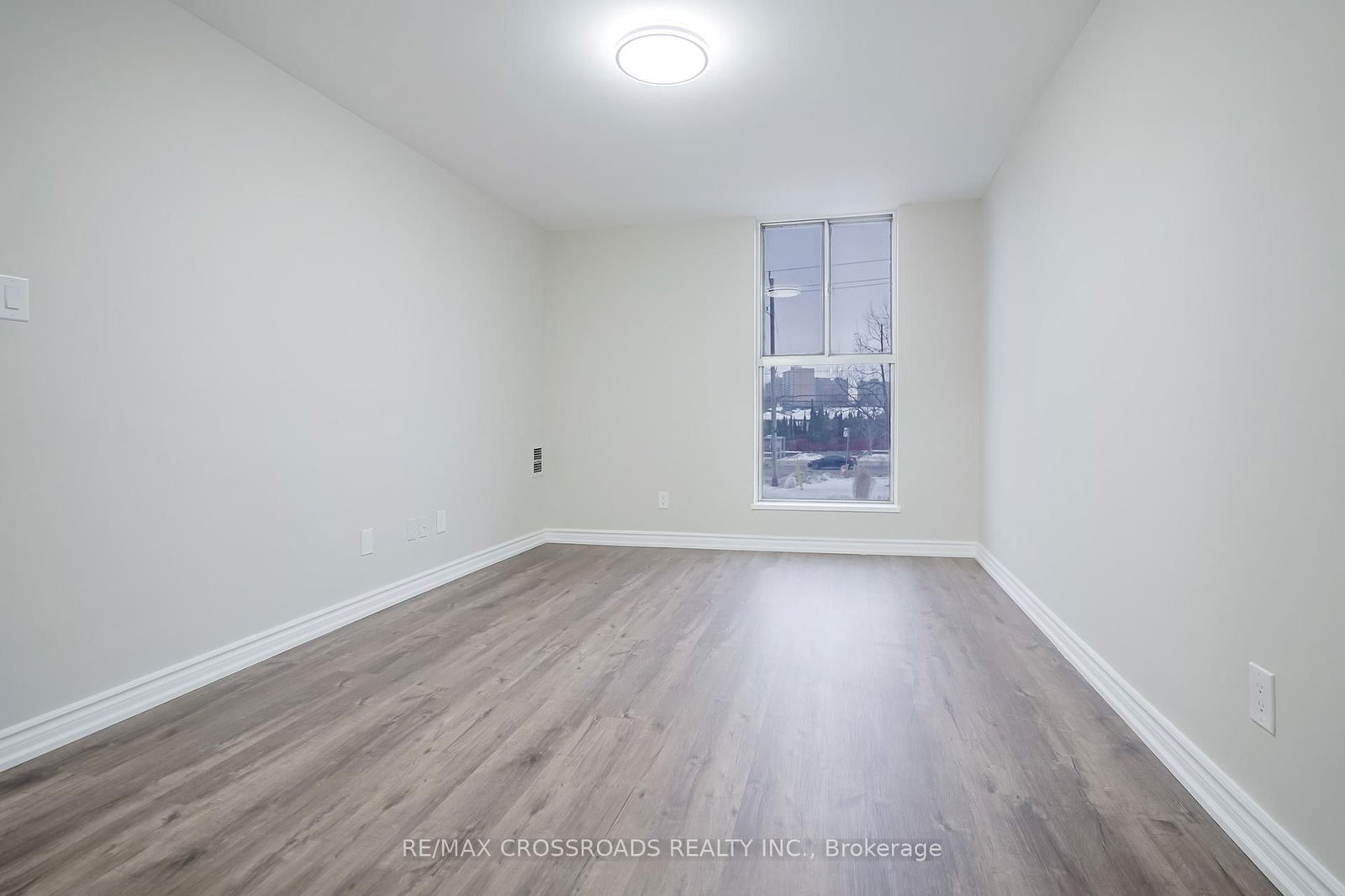 2825 Islington Ave, unit 205 for rent