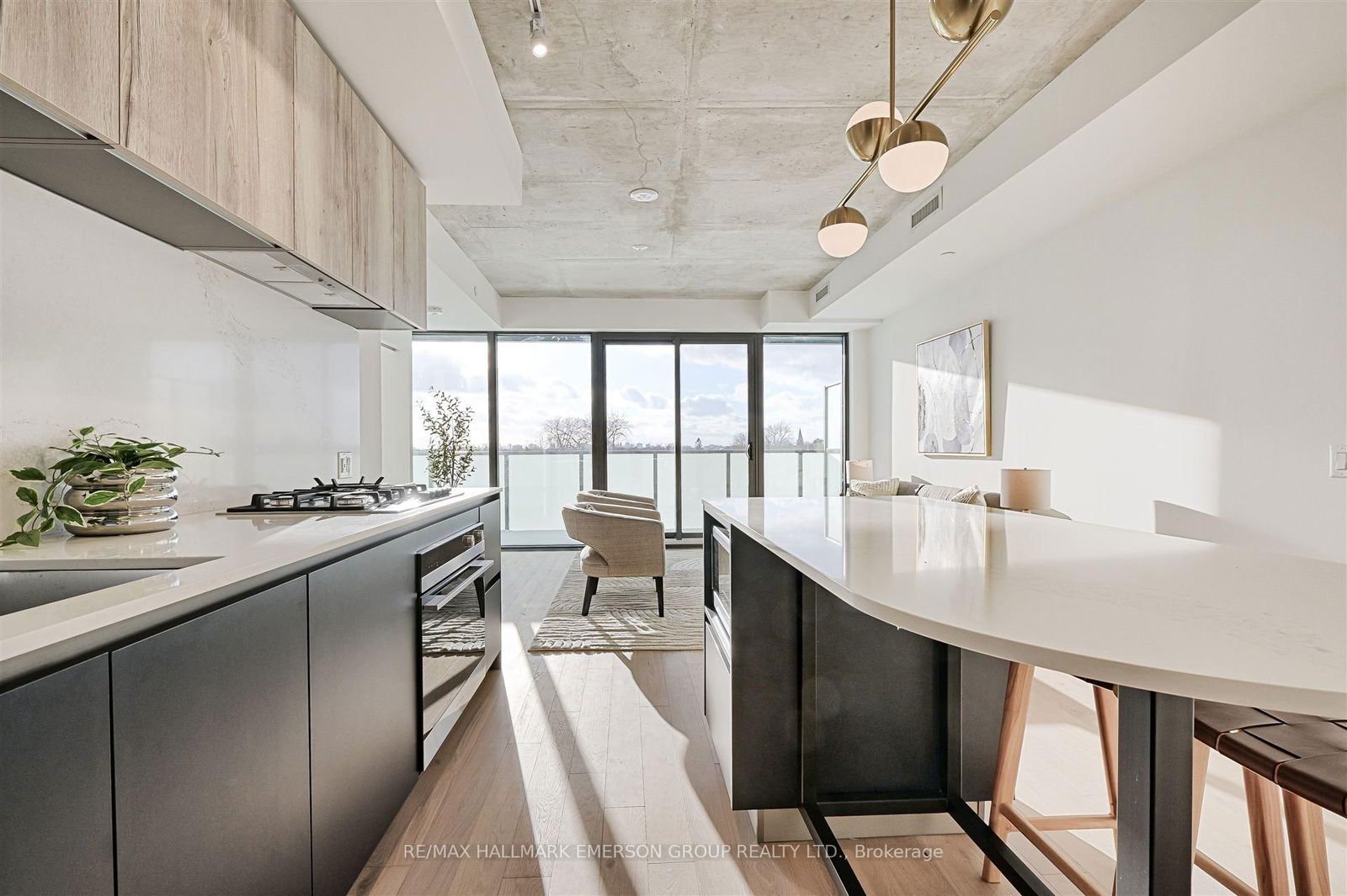 2625 Dundas St W, unit 601 for rent