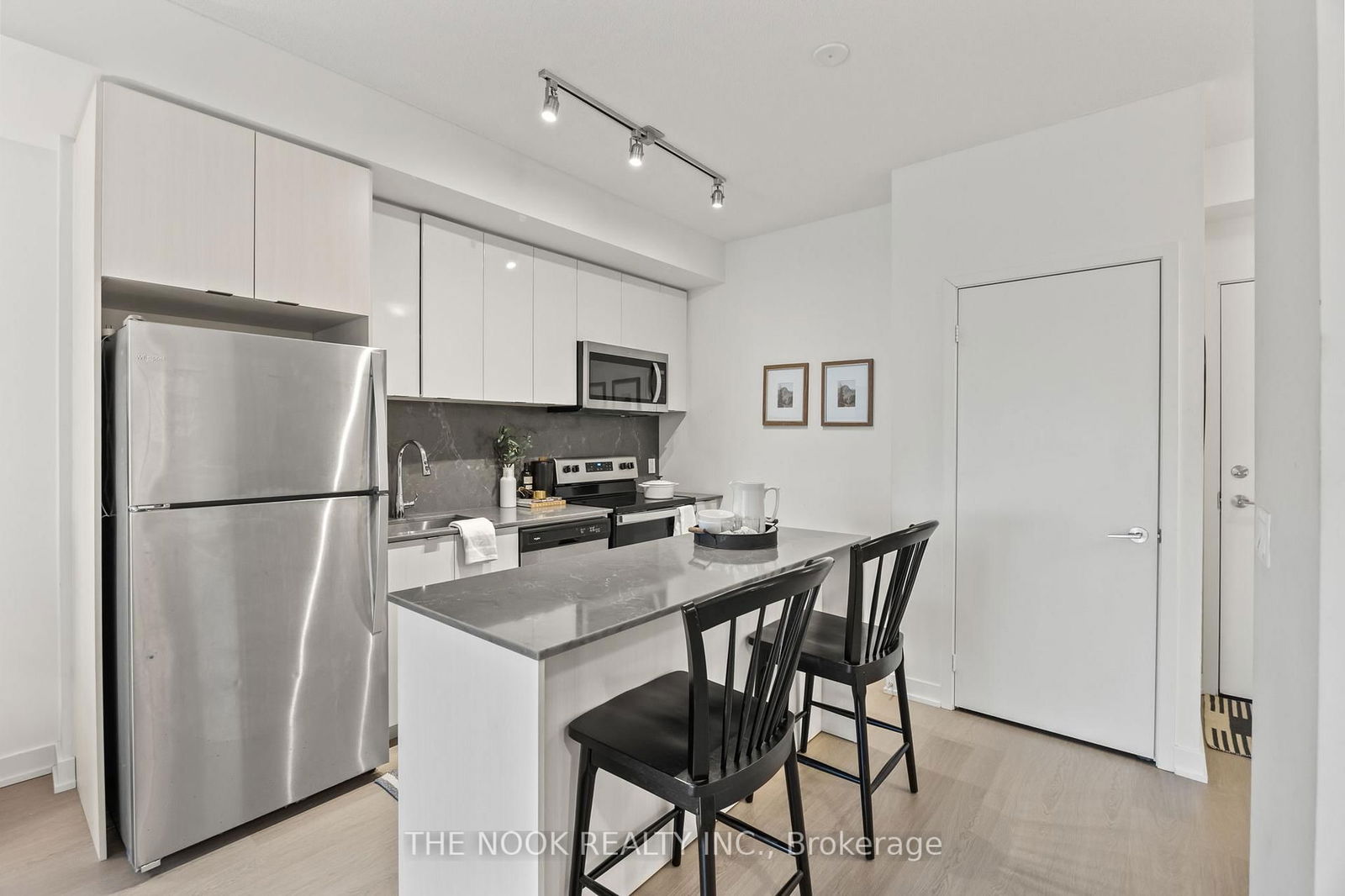 859 The Queensway, unit 417 for sale