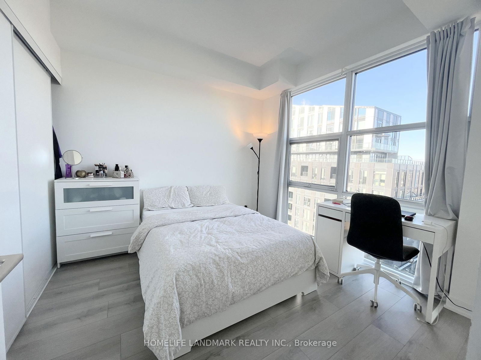 1787 St Clair Ave W, unit 814 for sale