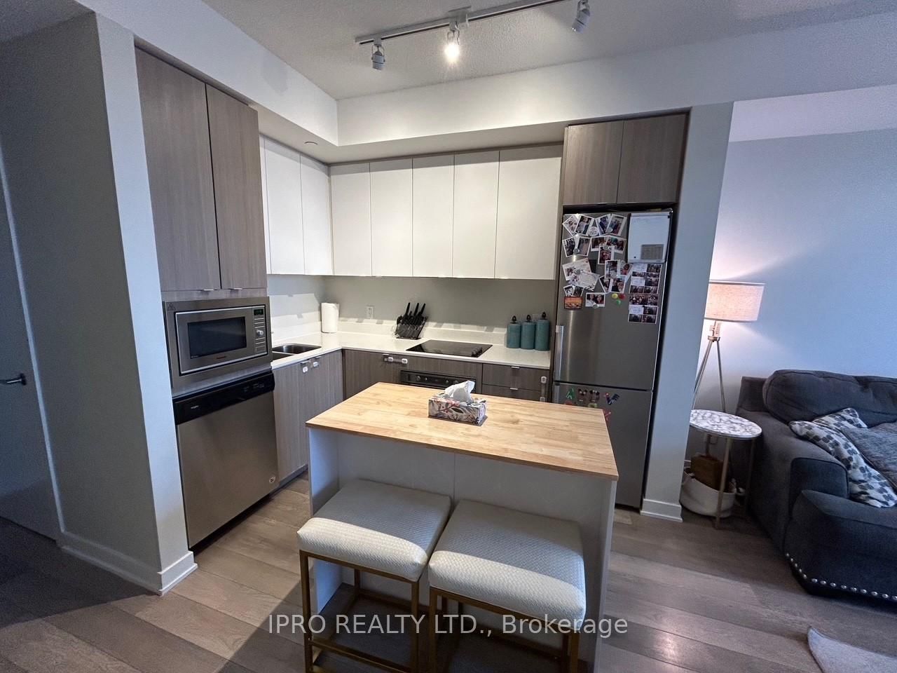 5230 Dundas St, unit 632 for sale