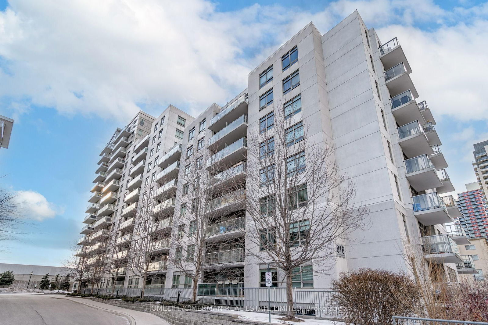 816 Lansdowne Ave, unit 316 for sale