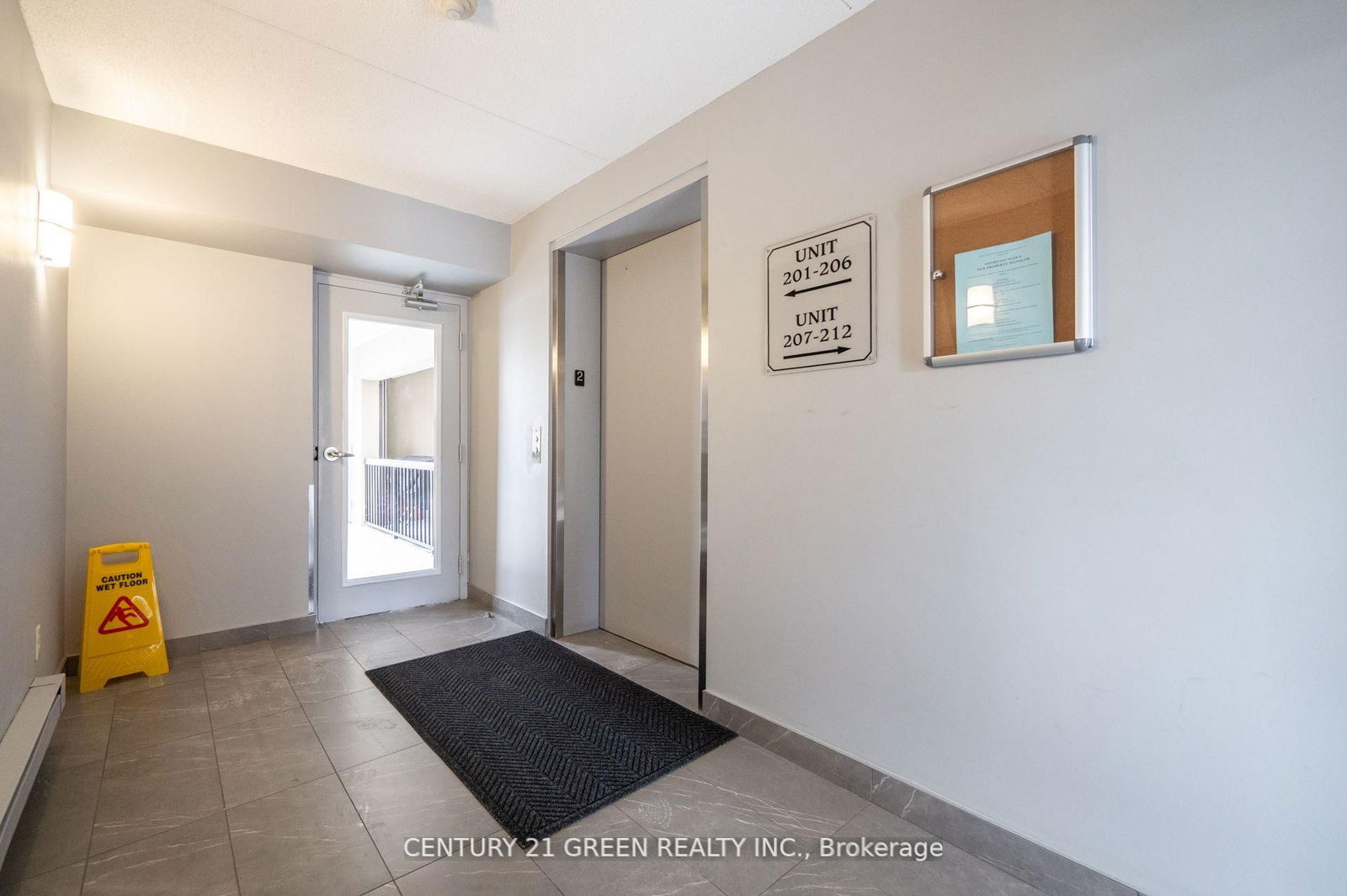 1479 Maple Ave, unit 206 for sale