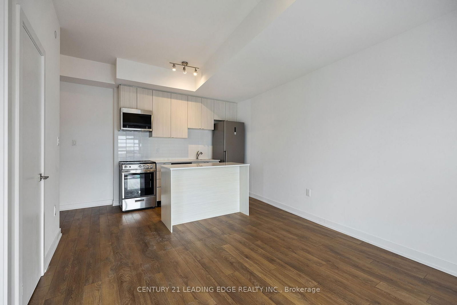 2433 Dufferin St, unit 708 for sale