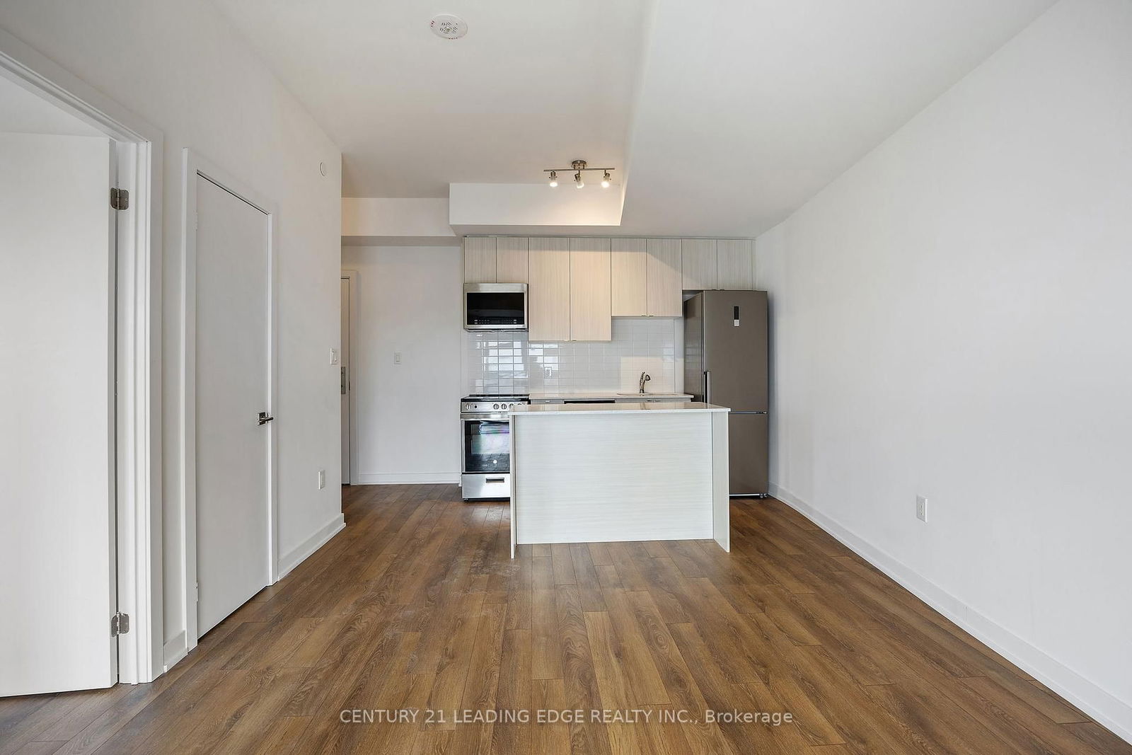 2433 Dufferin St, unit 708 for sale