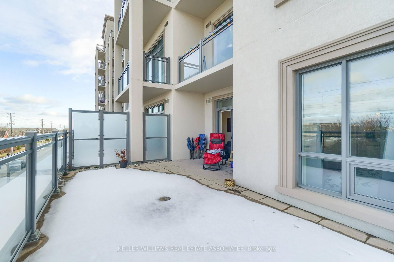 2486 Old Bronte Rd, unit 311 for sale