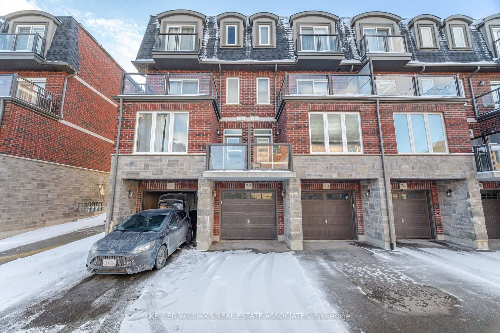 445 Ontario St S, unit 72 for sale