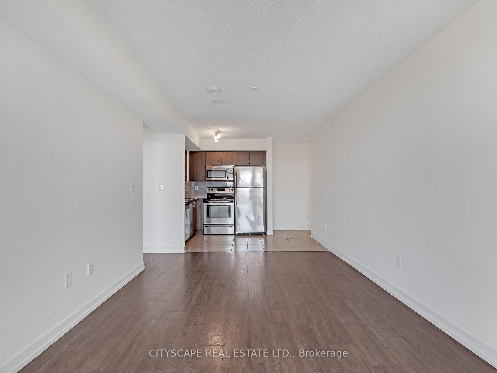 812 Landsdowne Ave, unit 1207 for rent