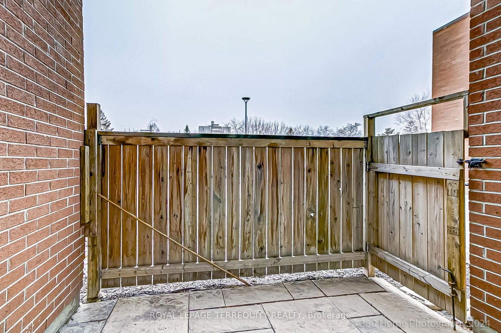 2772 Keele St, unit 101 for sale