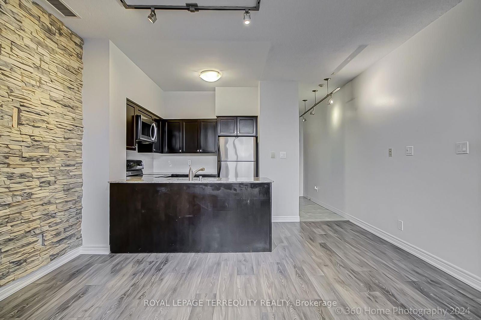 2772 Keele St, unit 101 for sale