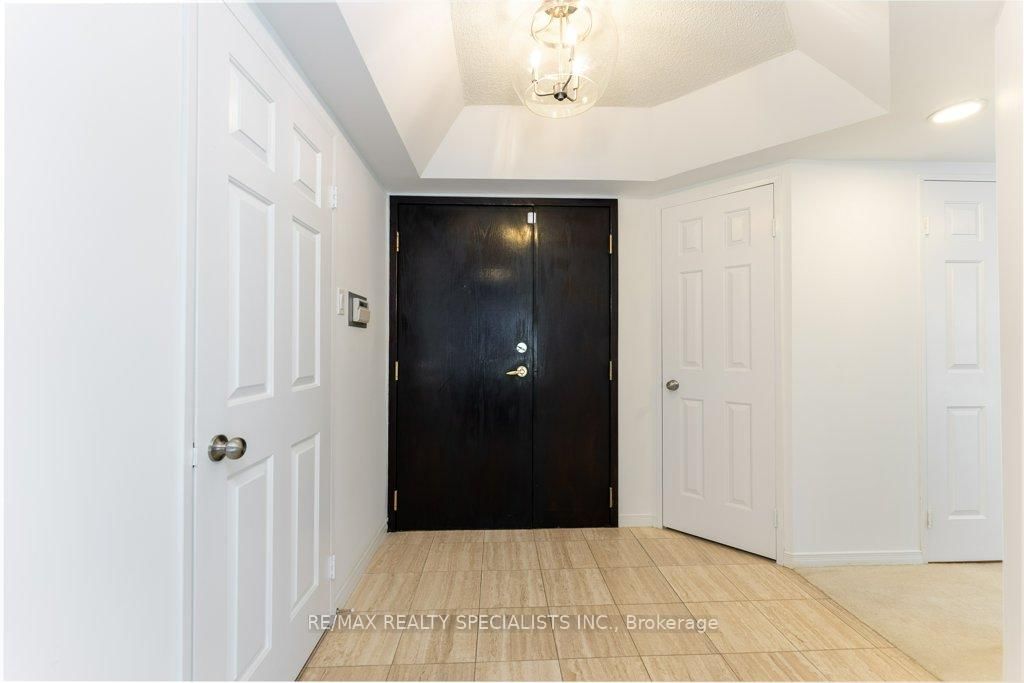 1700 The Collegeway, unit 208 for sale