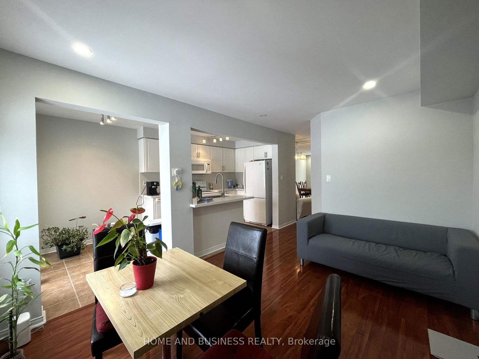 1588 South Parade Crt, unit 23 for sale