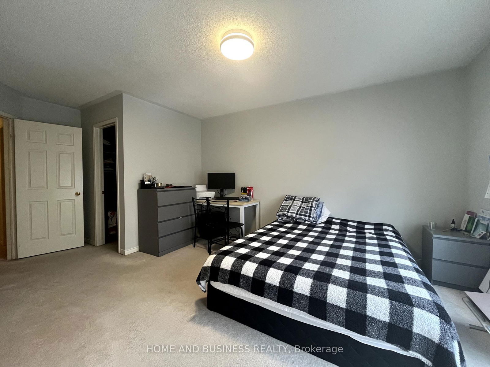 1588 South Parade Crt, unit 23 for sale