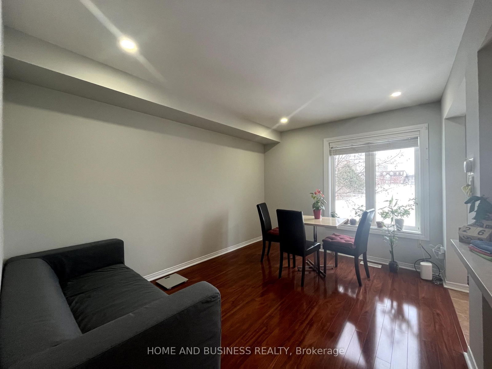 1588 South Parade Crt, unit 23 for sale