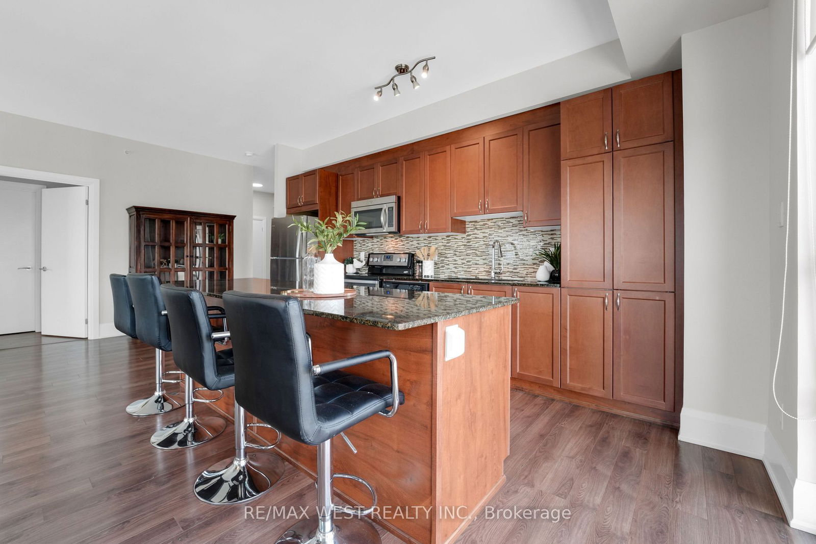 45 Yorkland Blvd, unit 903 for sale