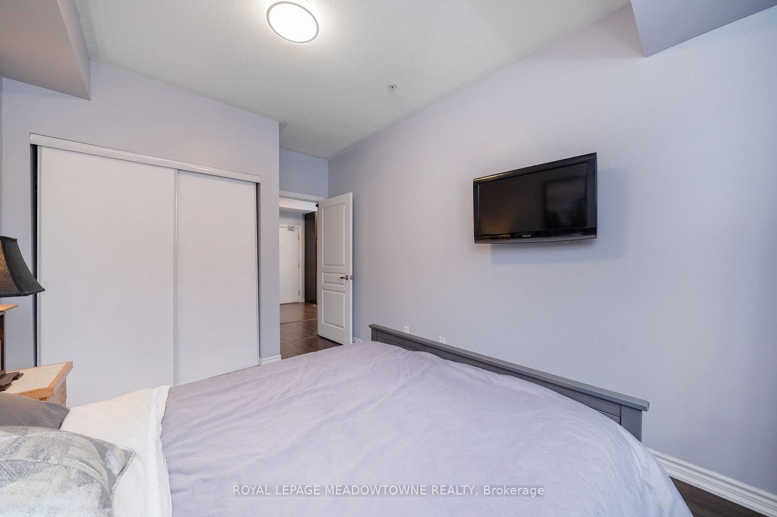 570 Lolita Gdns, unit 125 for sale