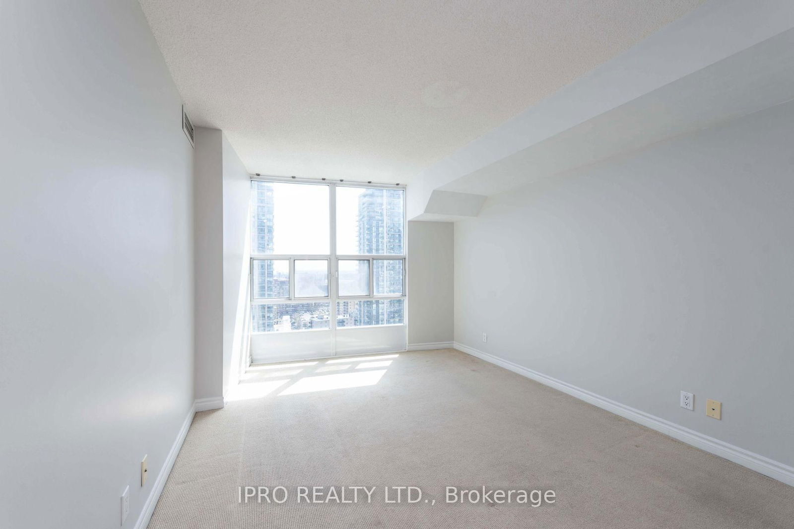 33 Elm Dr, unit 2112 for rent