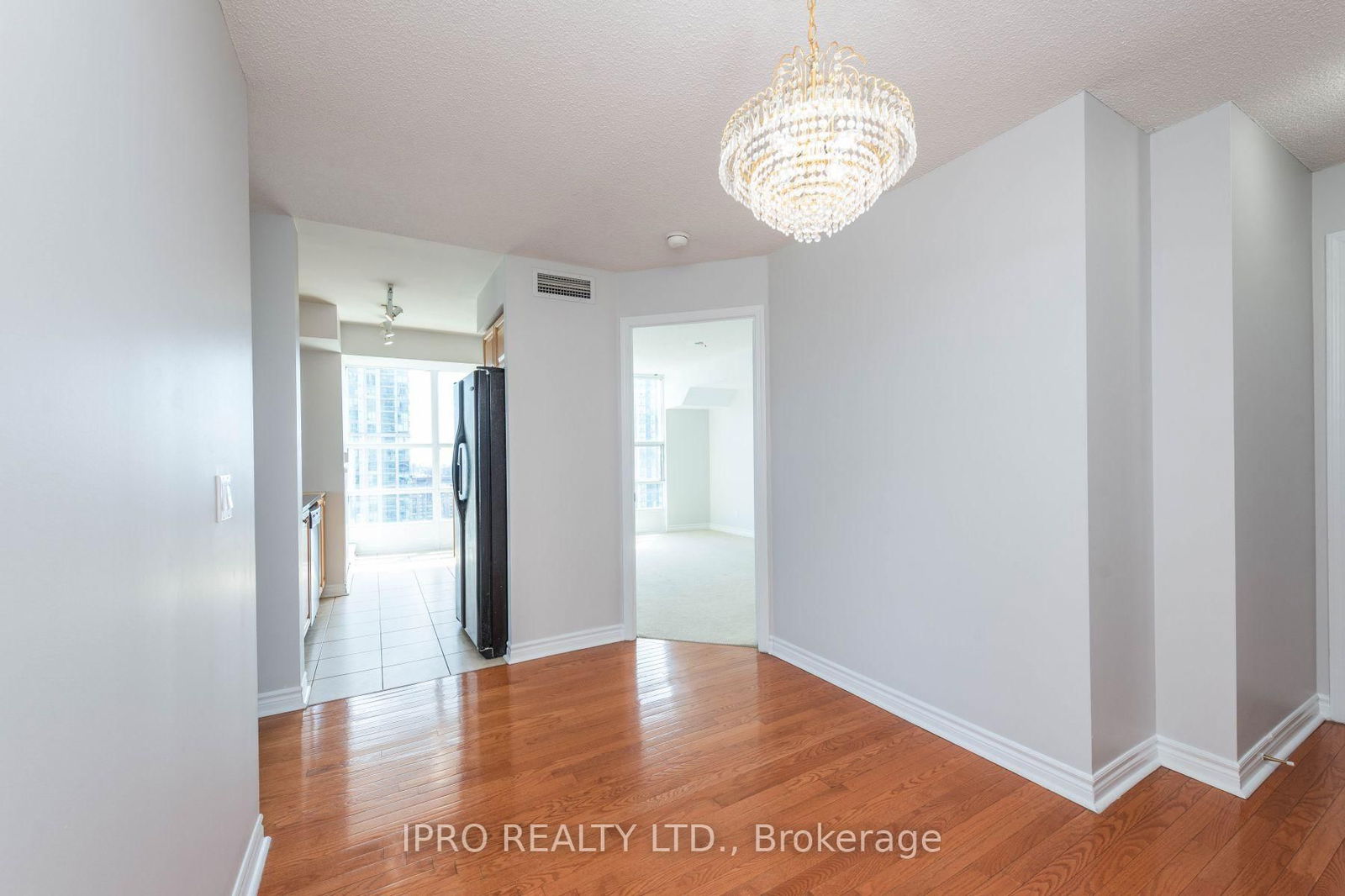 33 Elm Dr, unit 2112 for rent