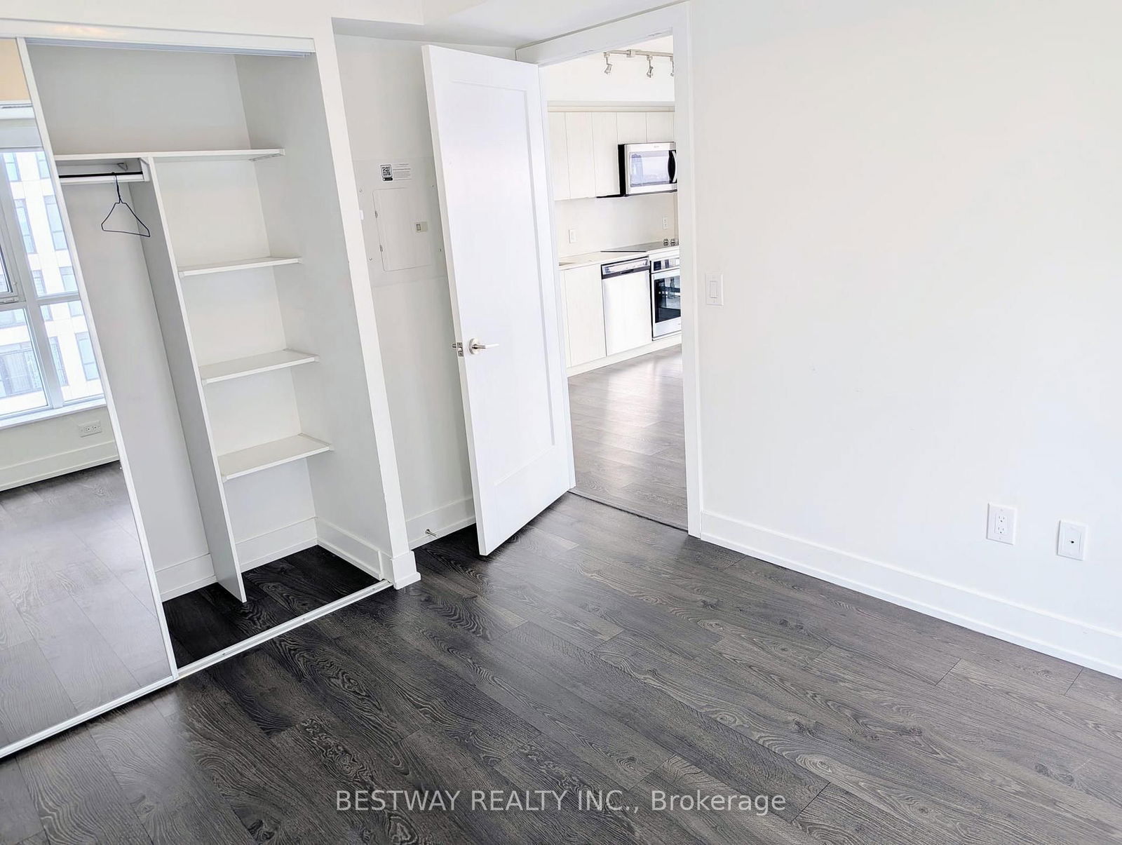 5 Mabelle Ave, unit 1329 for rent