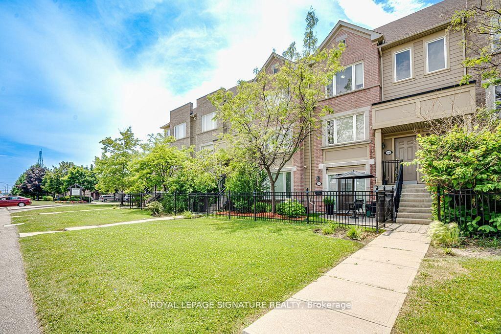 Winston Churchill & Eglinton Avenue Townhomes, Mississauga, Toronto