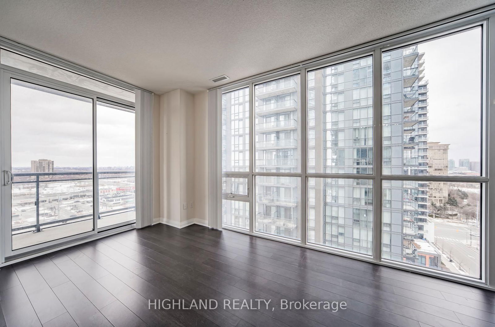 5033 Four Springs Ave, unit 1319 for sale