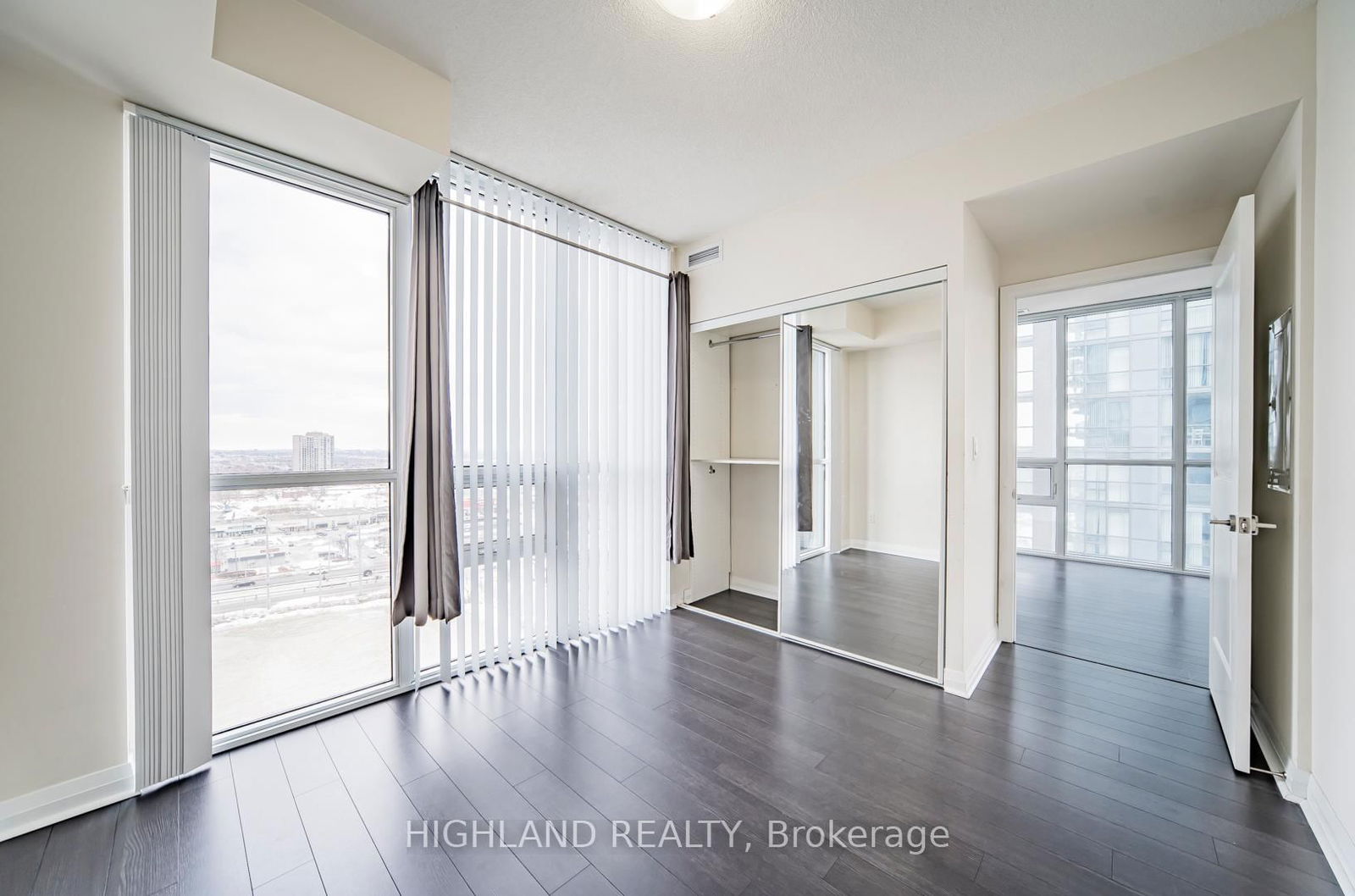 5033 Four Springs Ave, unit 1319 for sale