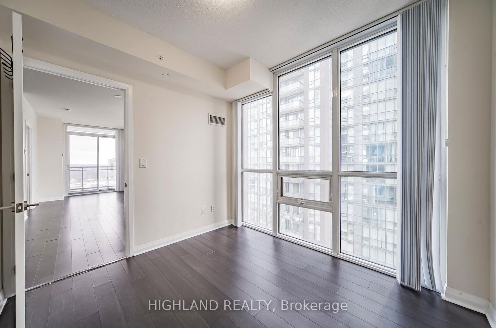 5033 Four Springs Ave, unit 1319 for sale