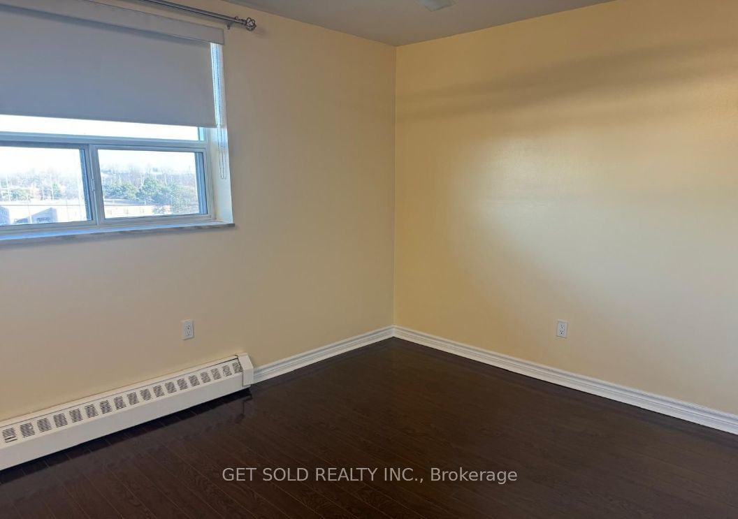 3533 Derry Rd E, unit 506 for rent