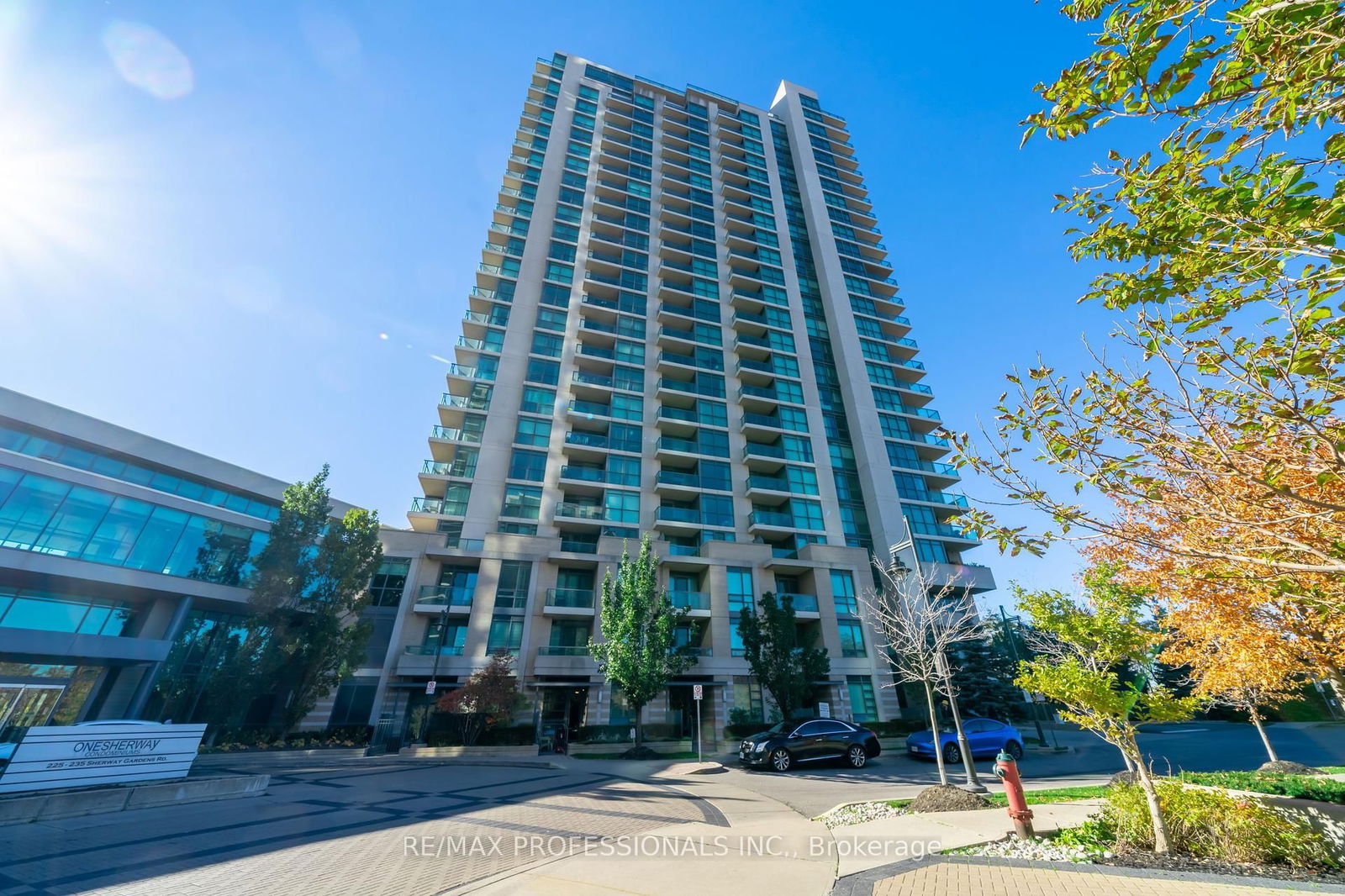 225 Sherway Gdns, unit 803 for rent