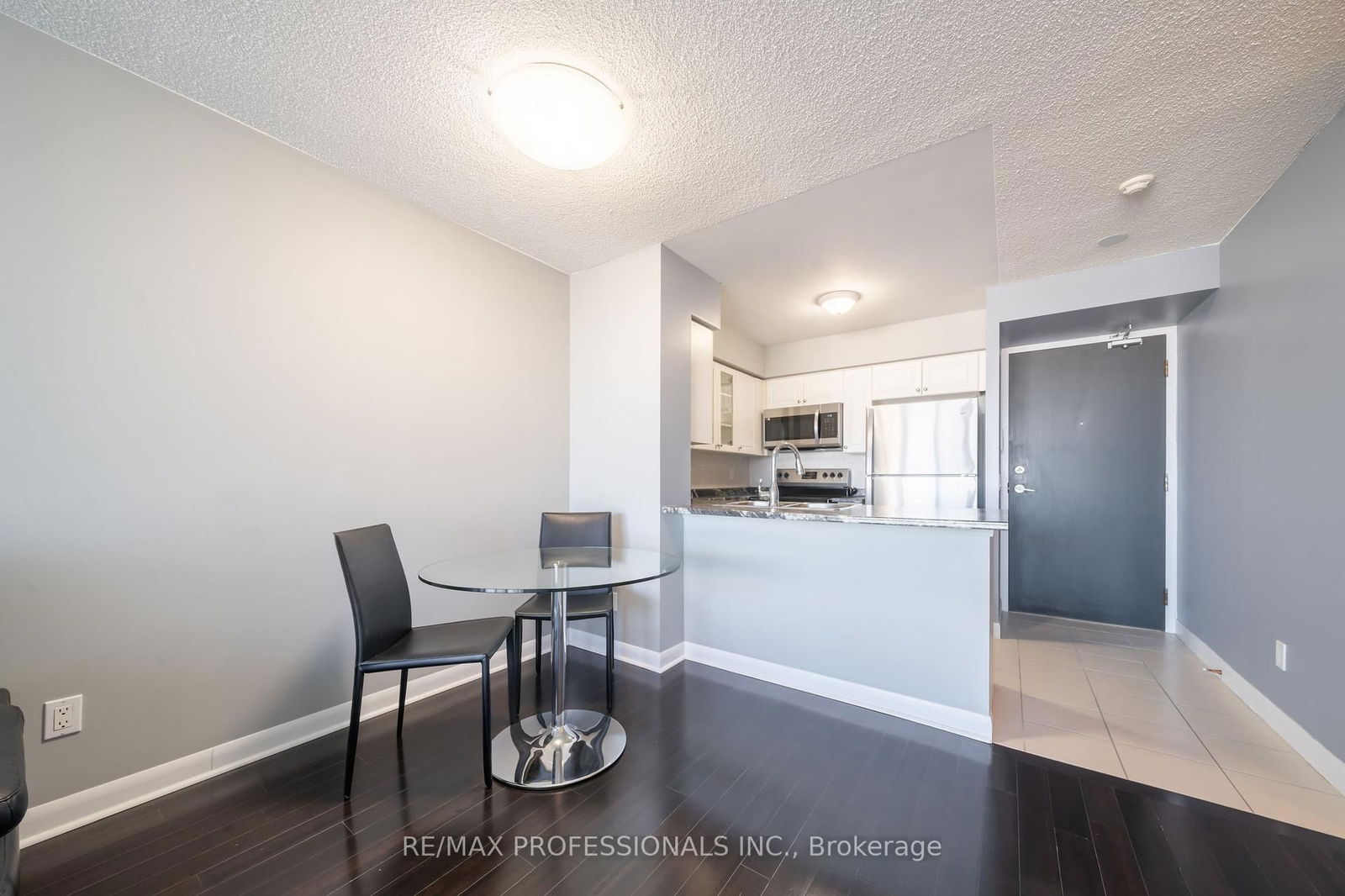 225 Sherway Gdns, unit 803 for rent