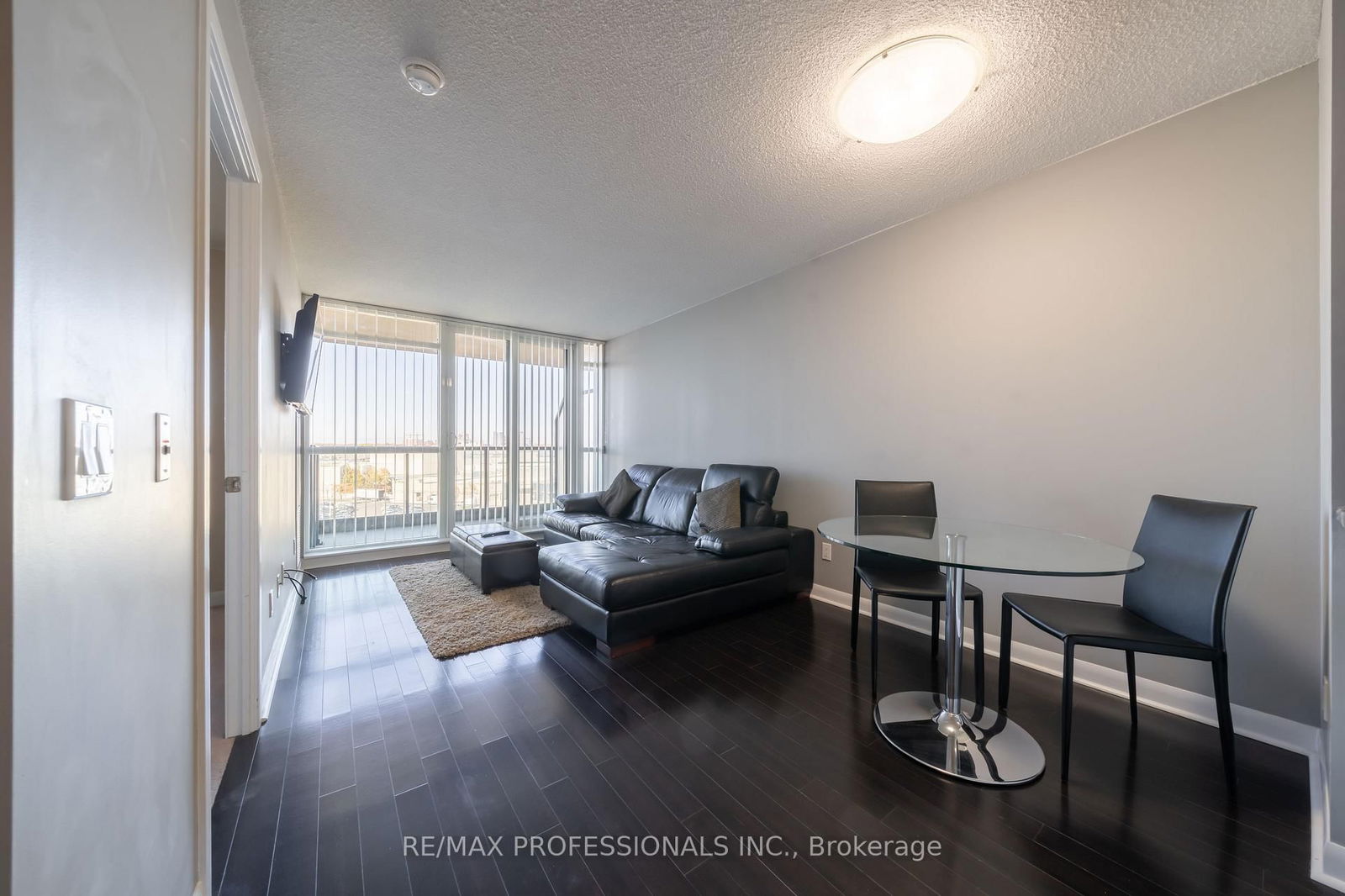 225 Sherway Gdns, unit 803 for rent