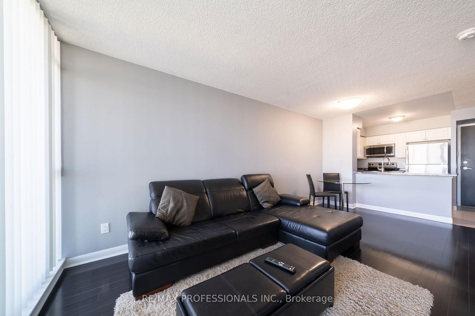 225 Sherway Gdns, unit 803 for rent