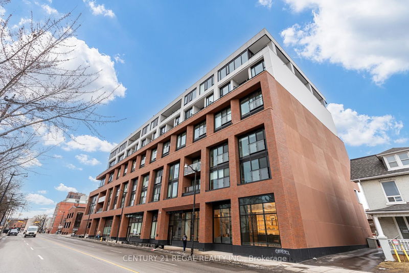 2720 Dundas St W, unit 804 for sale