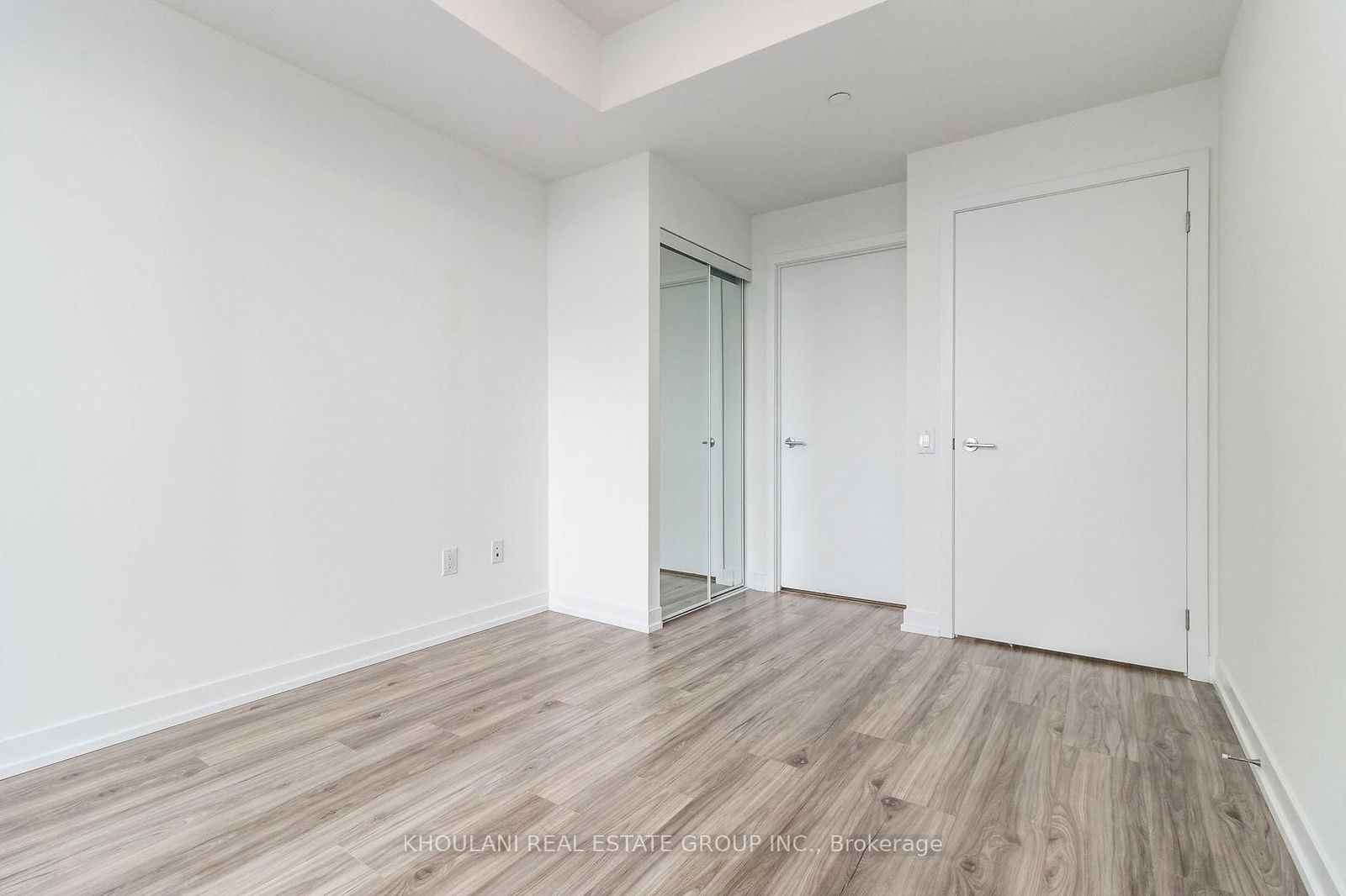 4065 Confederation Pkwy, unit 3910 for rent