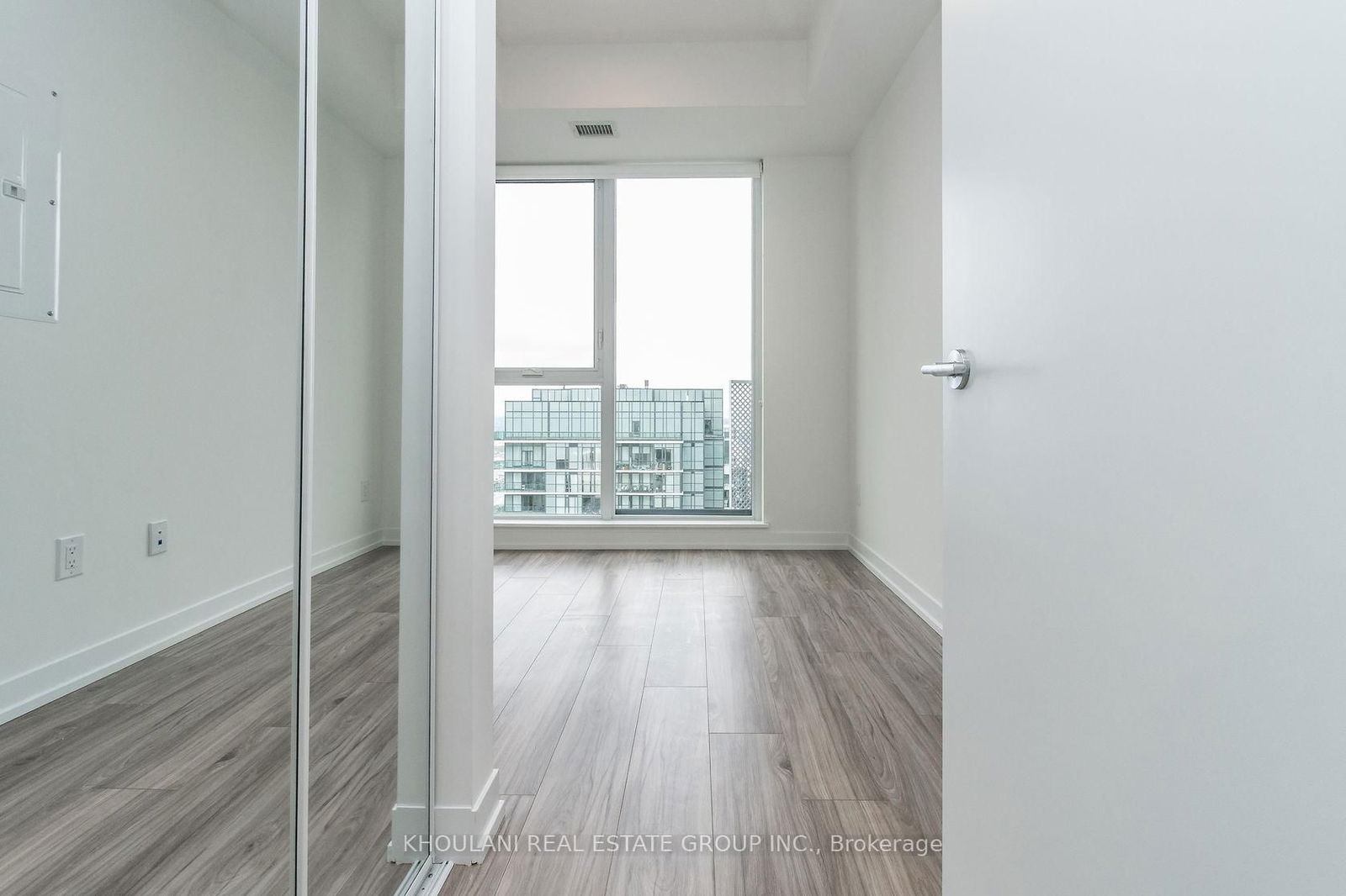 4065 Confederation Pkwy, unit 3910 for rent