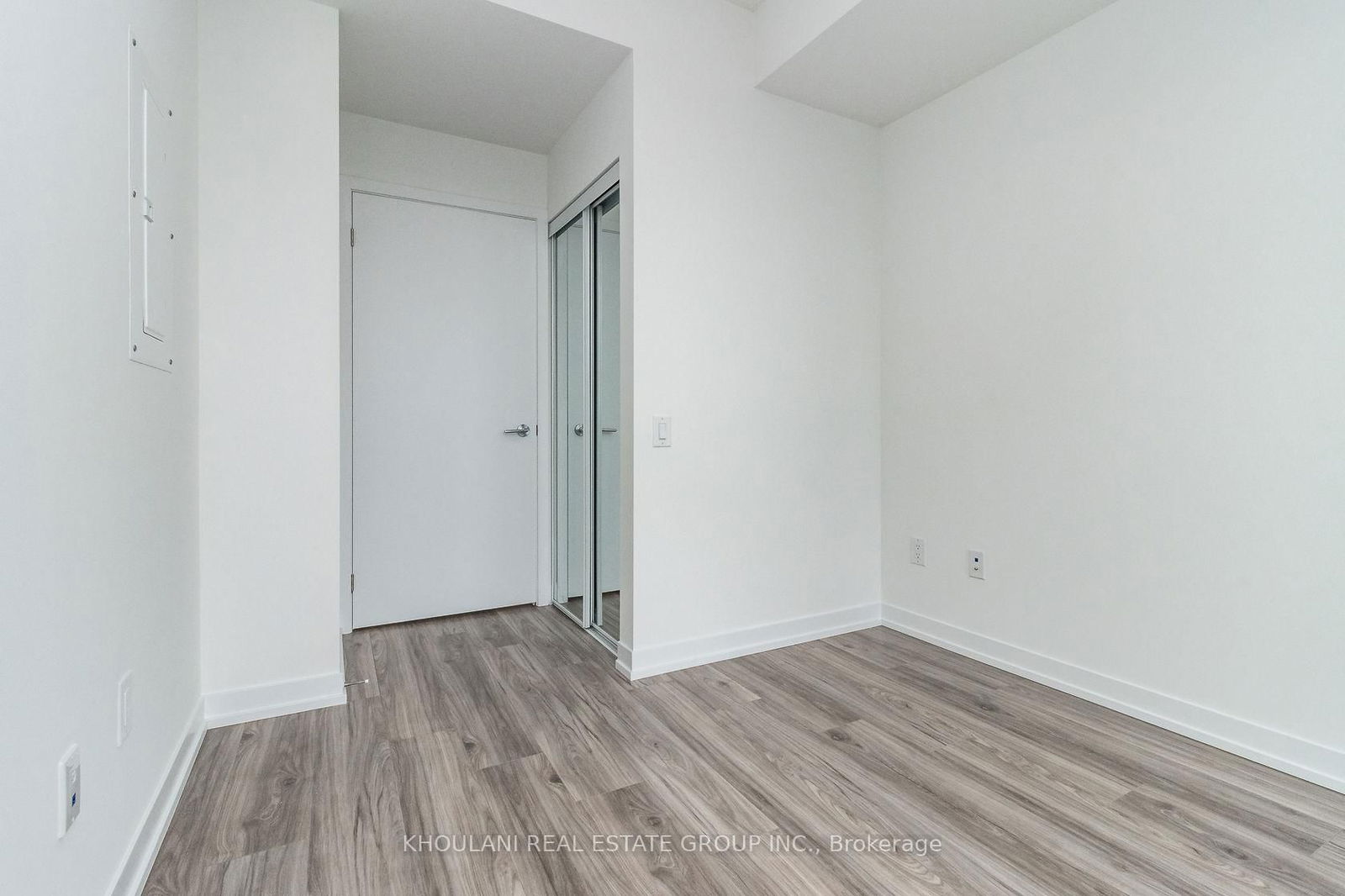 4065 Confederation Pkwy, unit 3910 for rent