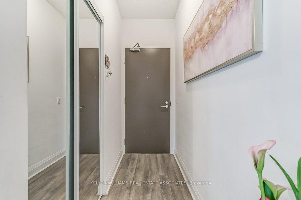 15 Zorra St, unit 209 for sale