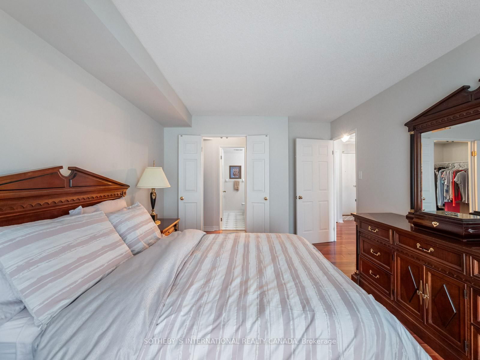 101 Subway Cres, unit 311 for sale