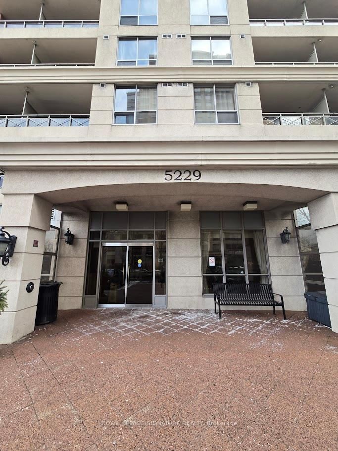 5229 Dundas St W, unit 1610 for rent